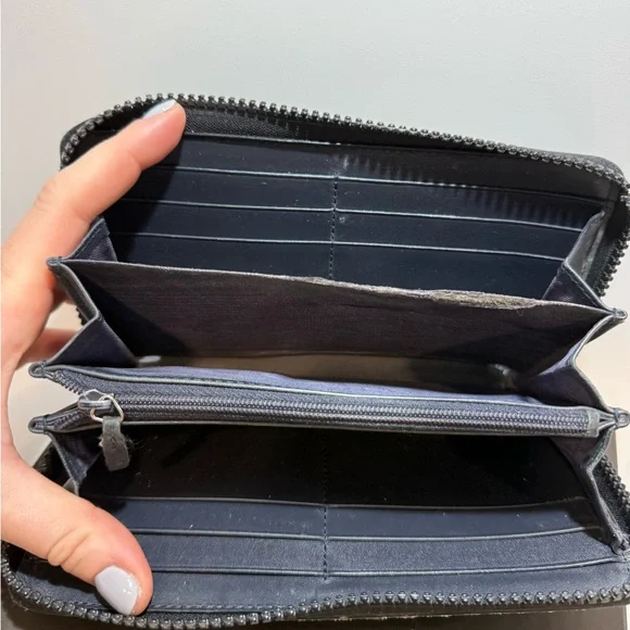 Gucci Floral Blue and Green Wallet - Picture 8 of 14